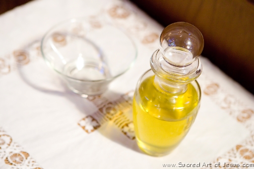 Chrism, 2010 O5H4566.jpg